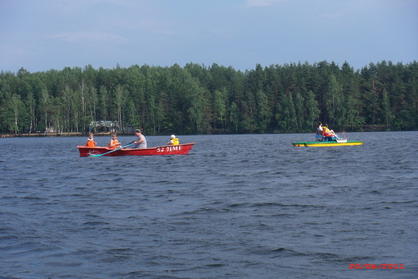Катание на лодках в лагере